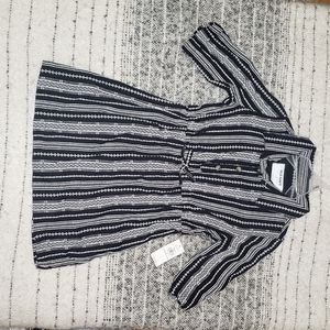 Long sleeve buttons up collar dress